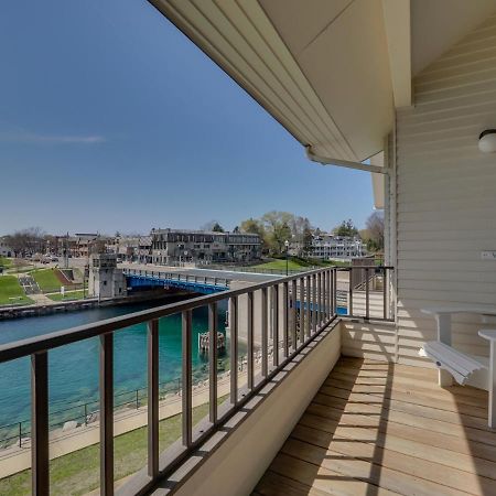 359 Edgewater Inn Charlevoix Exteriör bild